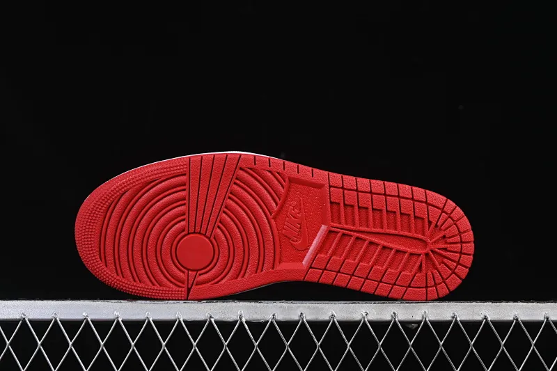 All categories Air Jordan Jordan series basketball shoes Air Jordan 1 Low foreign trade version Travis Scott x Air Jordan 1 Low OG AJ1 Joe 1 undercut low DM7866-101